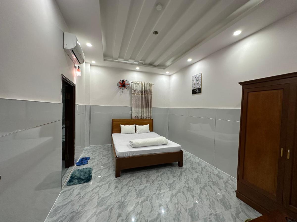 Hoang Linh Hotel Buôn Ma Thuột Zewnętrze zdjęcie