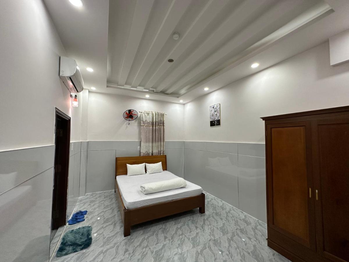 Hoang Linh Hotel Buôn Ma Thuột Zewnętrze zdjęcie