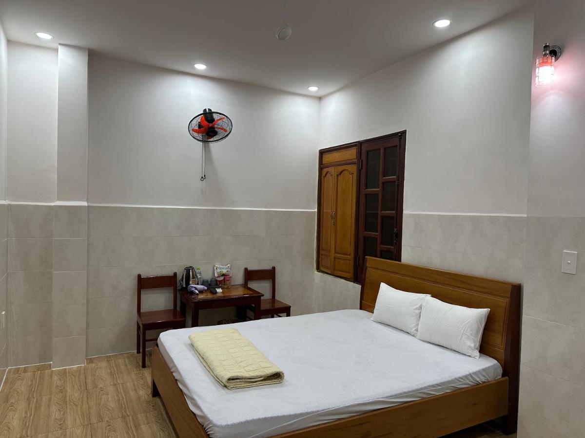 Hoang Linh Hotel Buôn Ma Thuột Zewnętrze zdjęcie