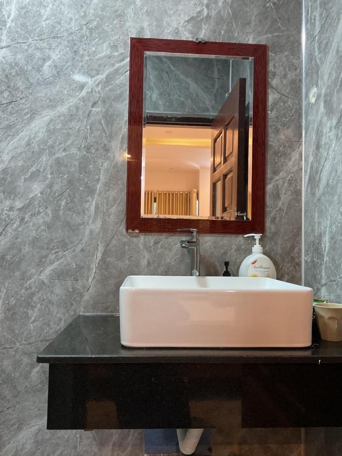 Hoang Linh Hotel Buôn Ma Thuột Zewnętrze zdjęcie