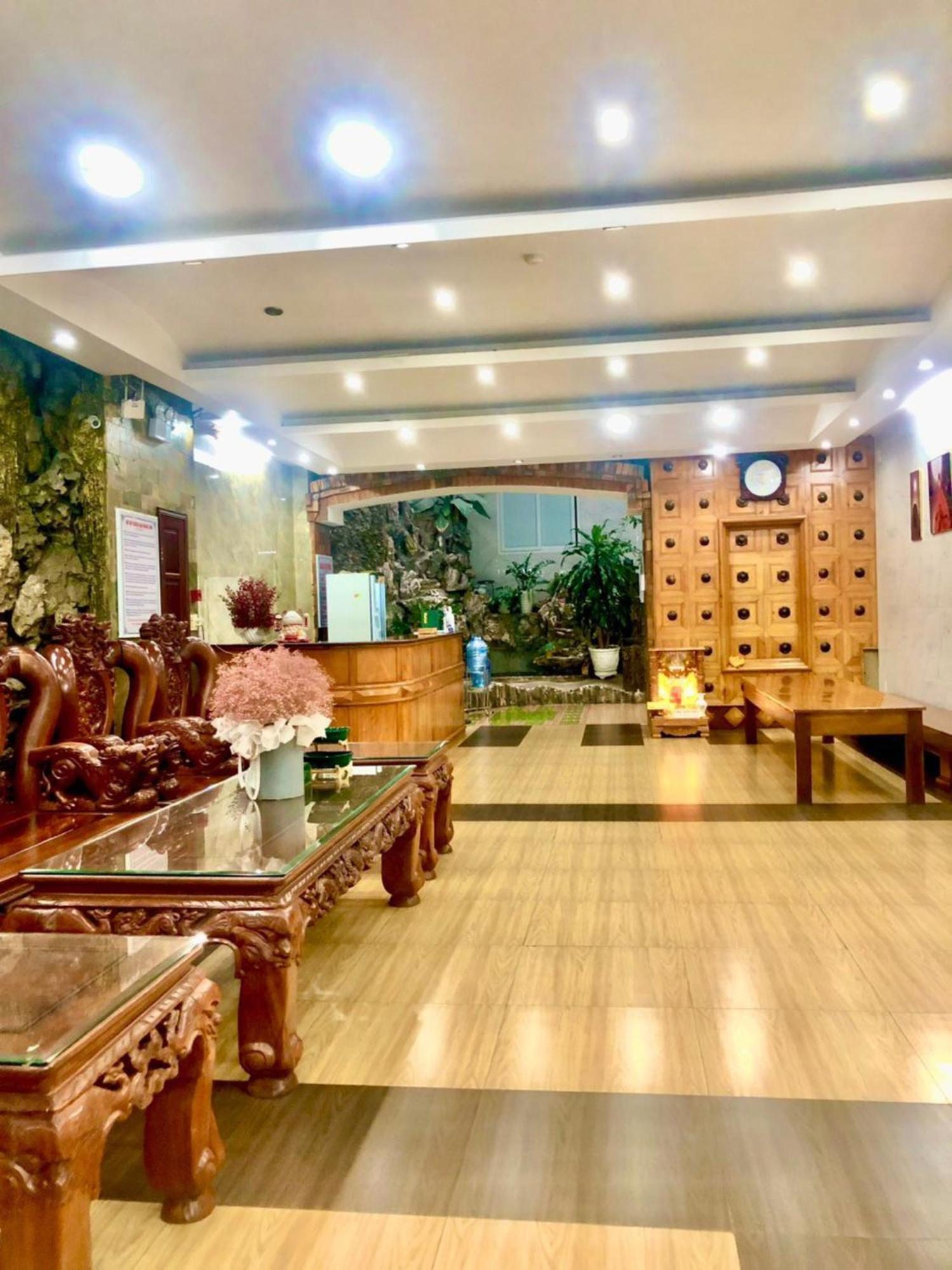 Hoang Linh Hotel Buôn Ma Thuột Zewnętrze zdjęcie